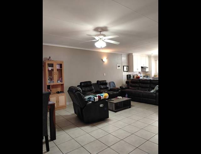 3 BEDROOM APARTMENT FOR SALE IN EASTLEIGH